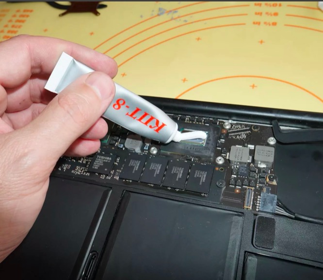 замена термопасты macbook в Междуреченске замена термопасты macbook pro