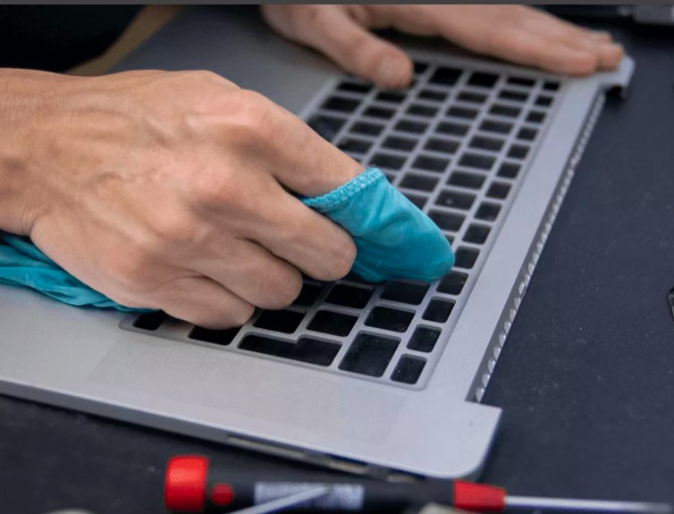 Ремонт ноутбука после залития Ремонт ноутбука после залития в Междуреченске